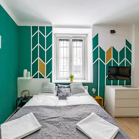 Cosy Castle Apartment *