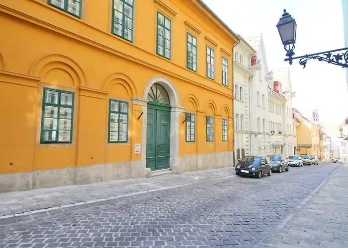 Cosy Castle 公寓 *